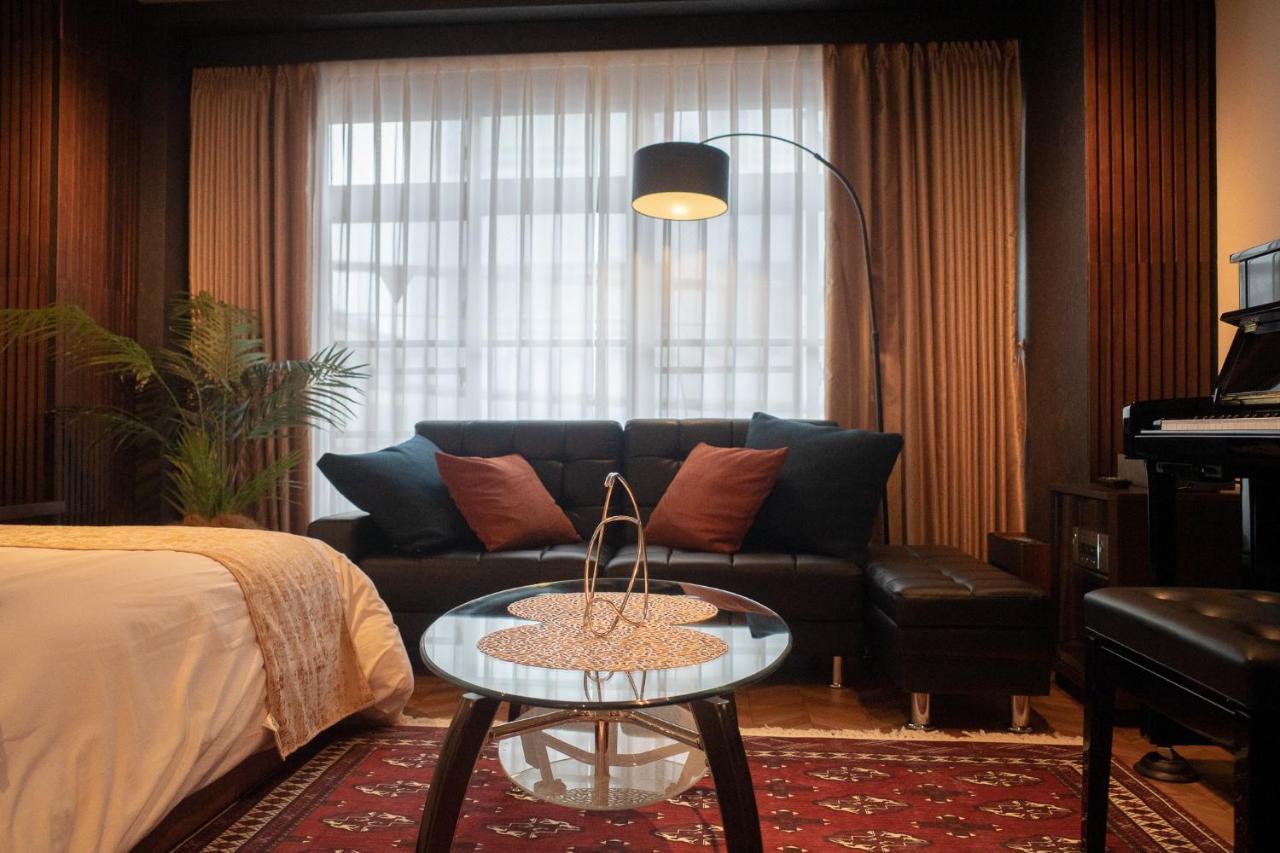 Apartemen Acoustic Garage