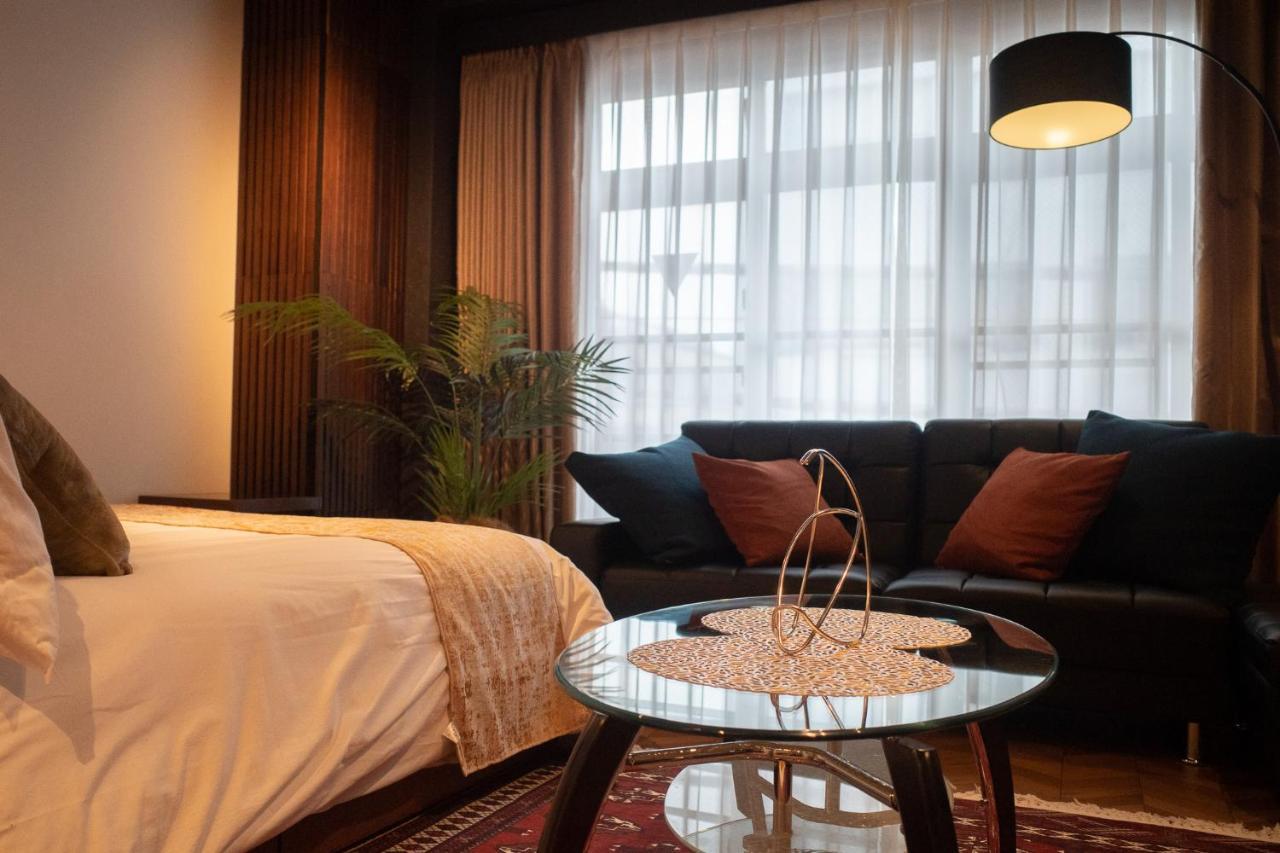 Apartemen Acoustic Garage
