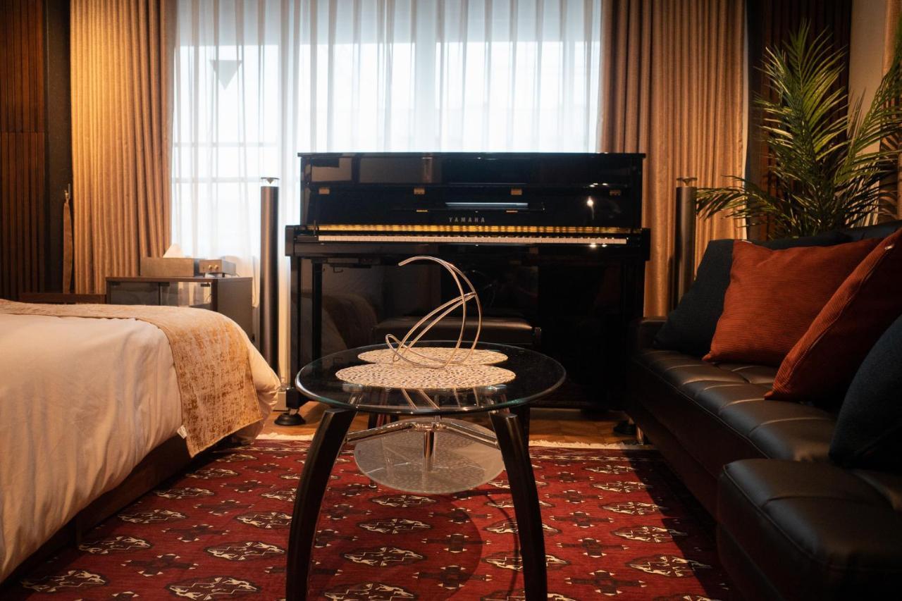 Acoustic Garage Apartment Tokyo
