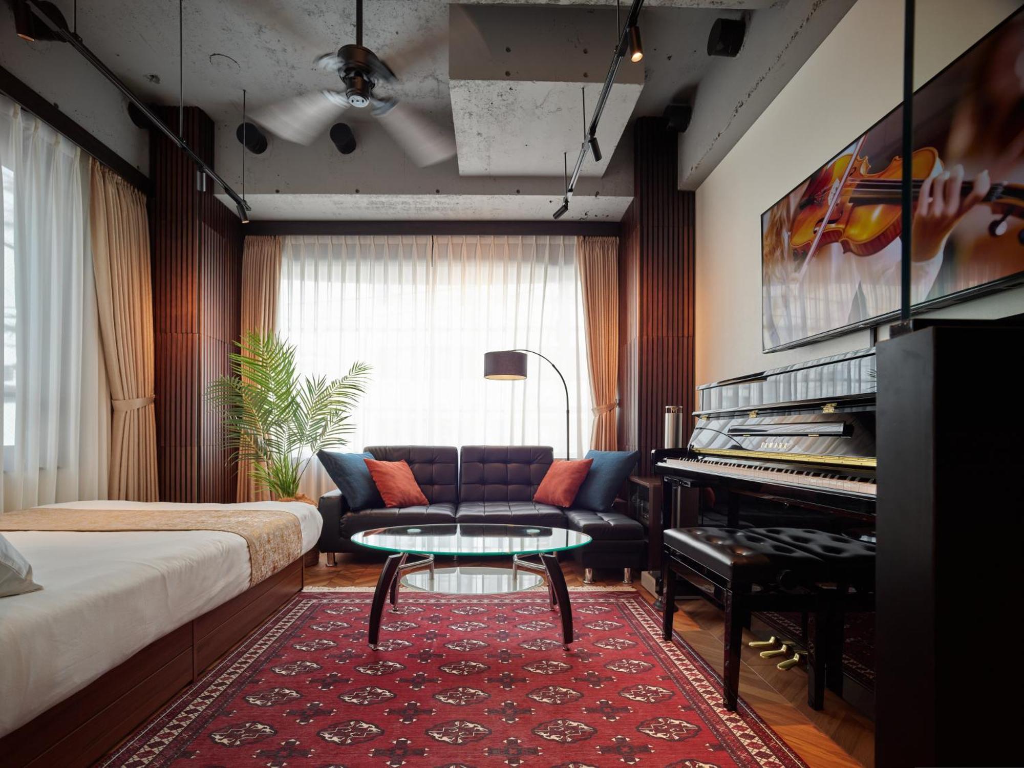 Acoustic Garage * Tokyo